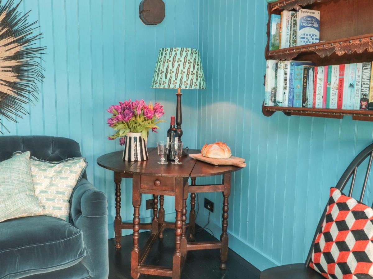 Foxglove Cottage York Bagian luar foto